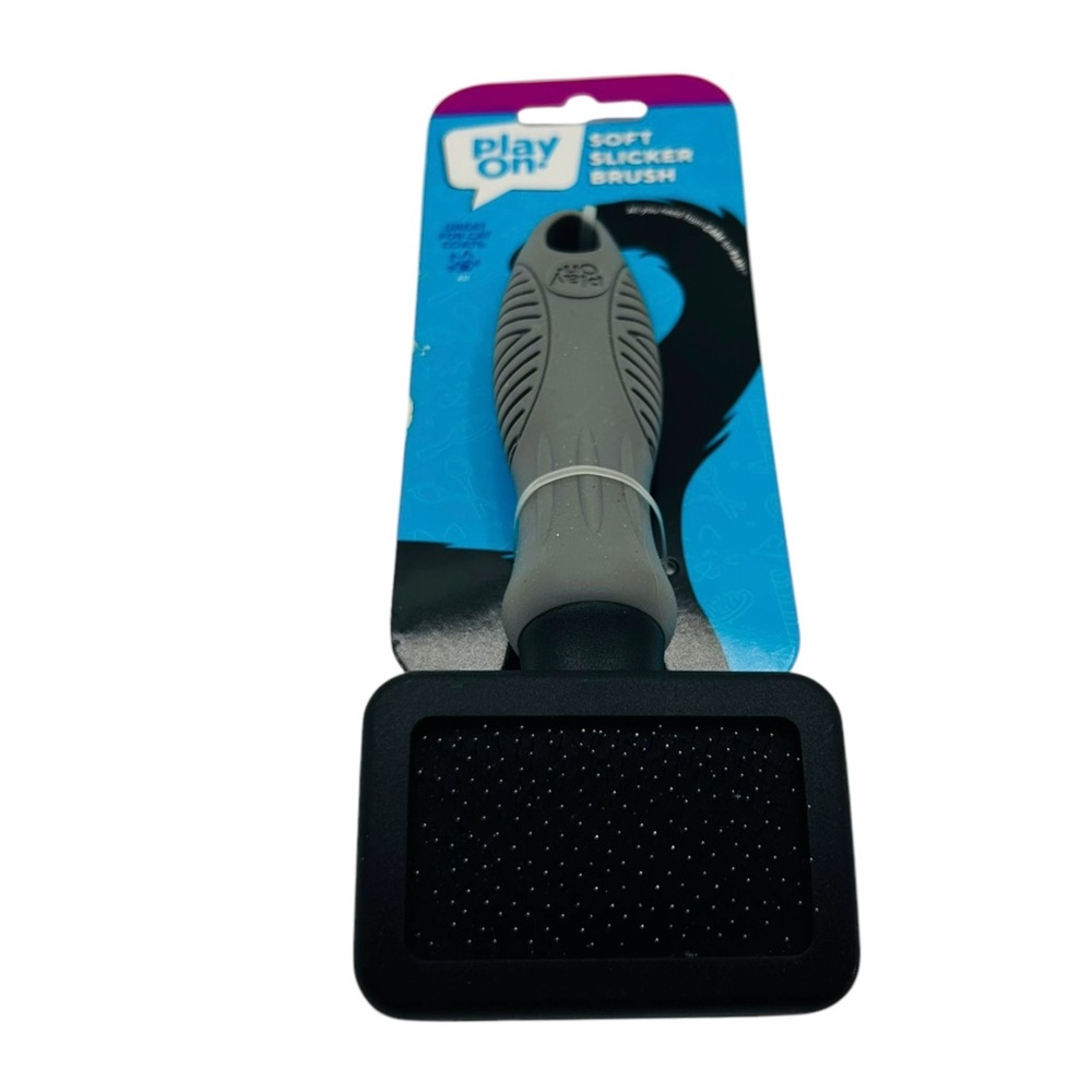 Play on Soft Pin Slicker Brush for Cats